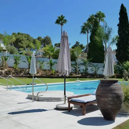 New 4 Bed Designer Villa With Pool *