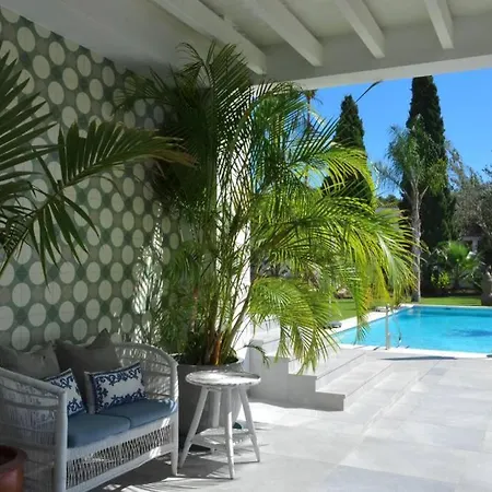 Villa New 4 Bed Designer Villa With Pool Sotogrande