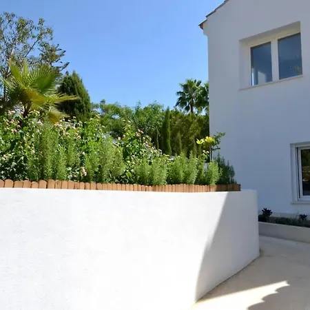 New 4 Bed Designer Villa With Pool Villa *