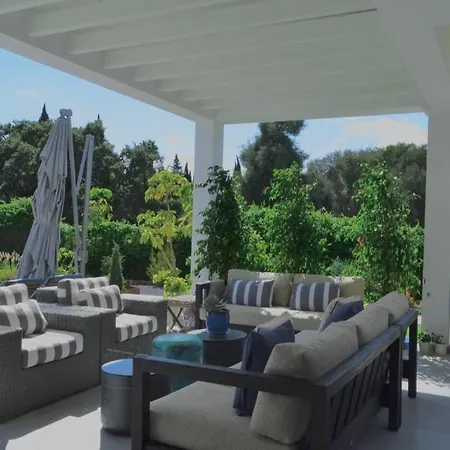 New 4 Bed Designer Villa With Pool Sotogrande